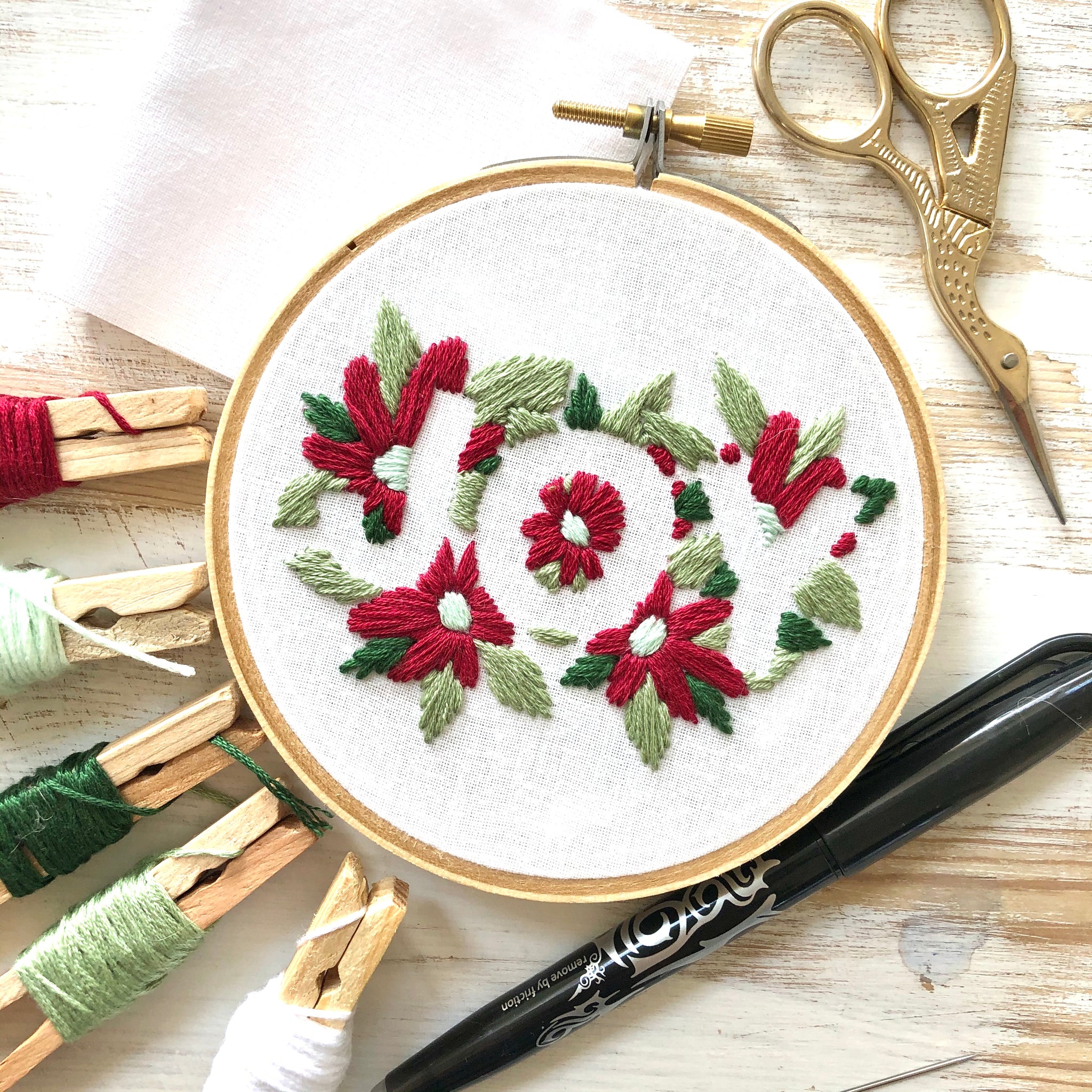 まどか☺︎ 新品未使用 Bibiy. QUINN EMBROIDERY Pink Daisies Embroidery Kit | Hobby Lobby | 2560316