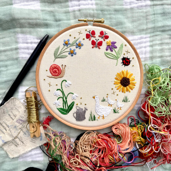 Spring Duck 6 inch Embroidery Kit