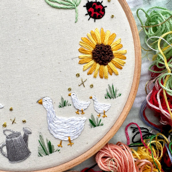 Spring Duck 6 inch Embroidery Kit